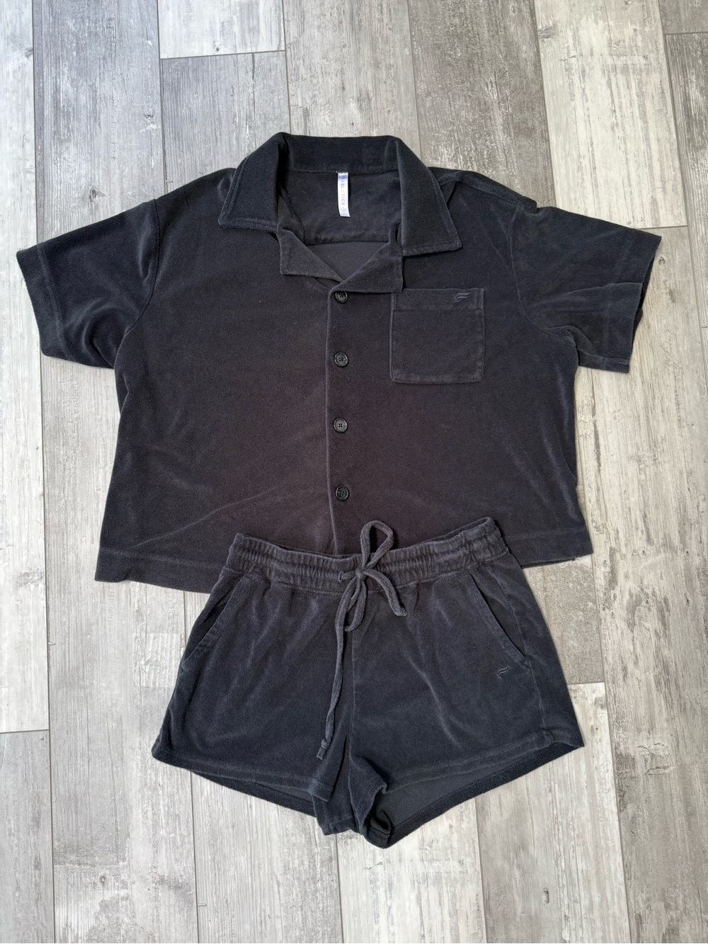 Fabletics Island Terry Boxy Button Up & Shorts Set Black Size Medium